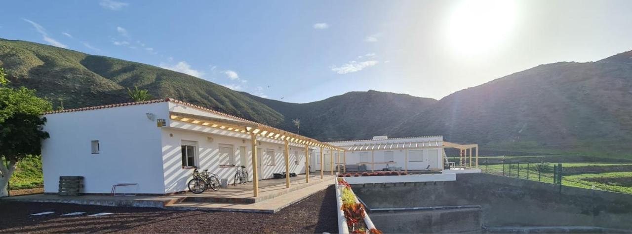 2 Bedroom Apartments Los Cristianos Beach Tenerife Tamaragua อาโรนา ภายนอก รูปภาพ