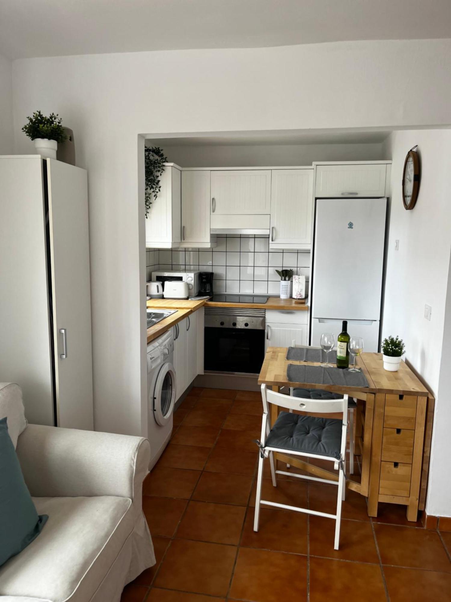 2 Bedroom Apartments Los Cristianos Beach Tenerife Tamaragua อาโรนา ภายนอก รูปภาพ