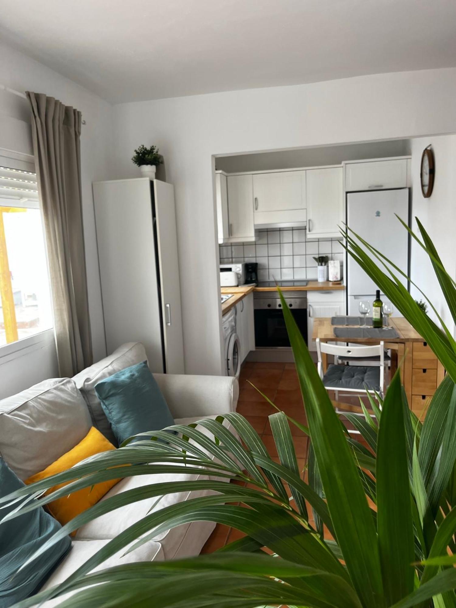 2 Bedroom Apartments Los Cristianos Beach Tenerife Tamaragua อาโรนา ภายนอก รูปภาพ